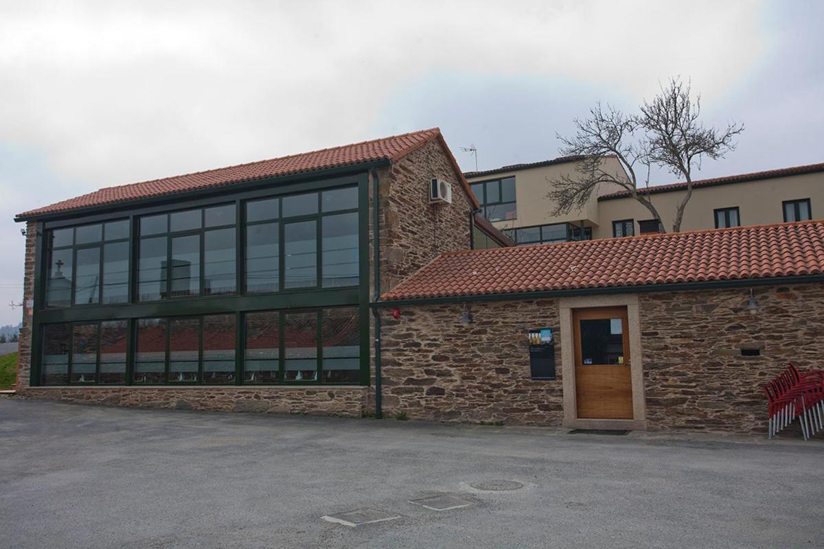 Hotel Amenal Buitenkant foto