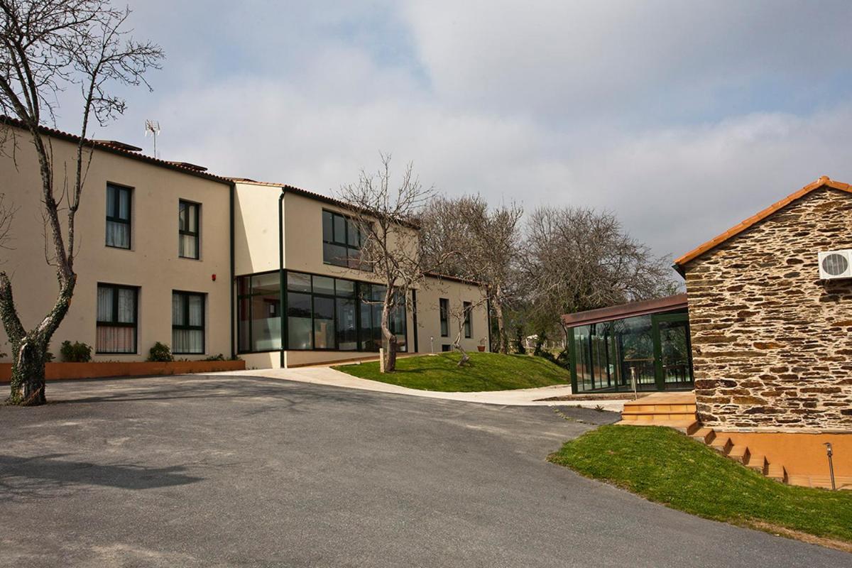 Hotel Amenal Buitenkant foto