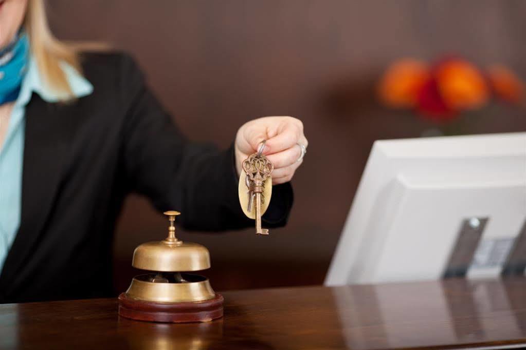 Hotel Amenal Buitenkant foto