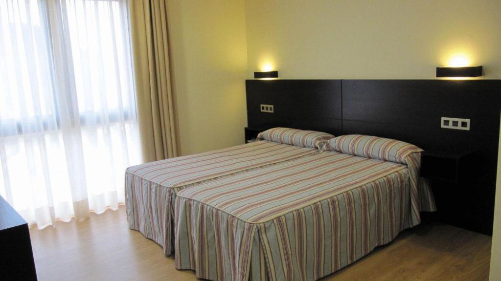 Hotel Amenal Buitenkant foto